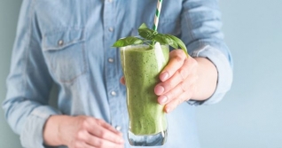 Alimentation & Santé : les 6 meilleures boissons pour réduire sa glycémie sans frustration